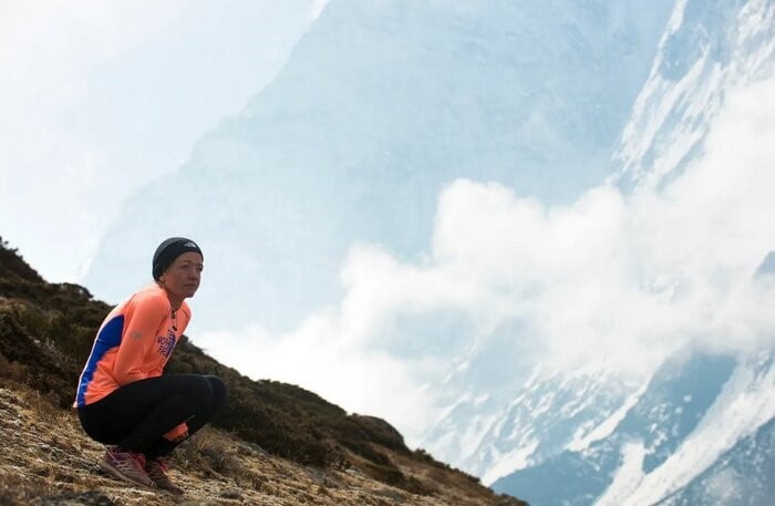 Běžkyně v horách